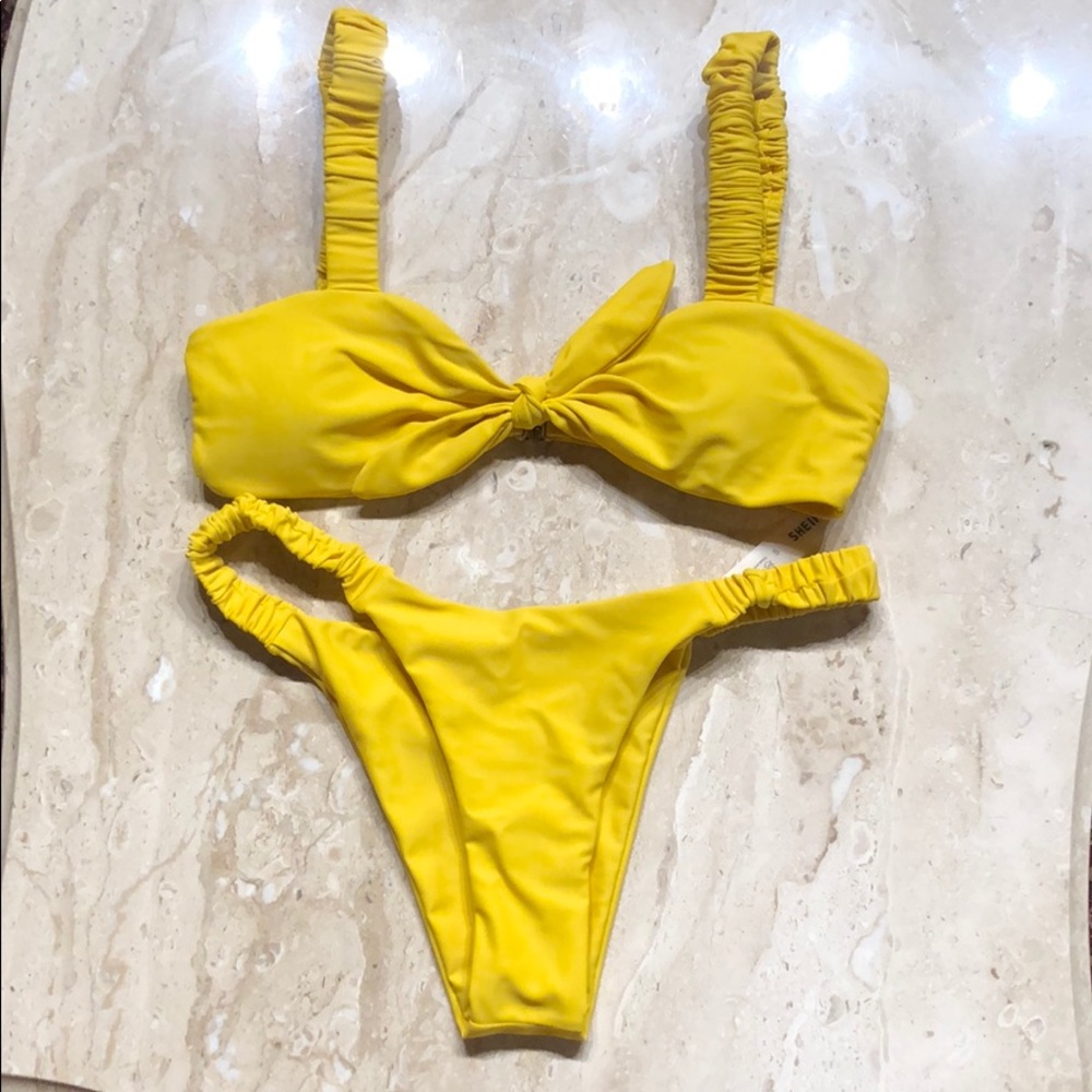 SHEIN Knot Front Bikini